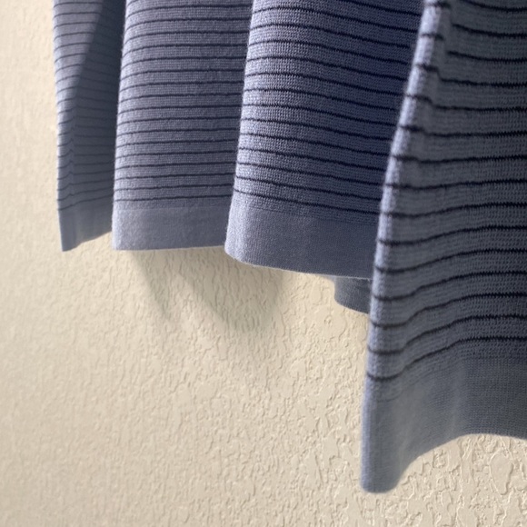 THEORY Men’s Crewneck Merino Wool Sweater - Picture 5 of 7